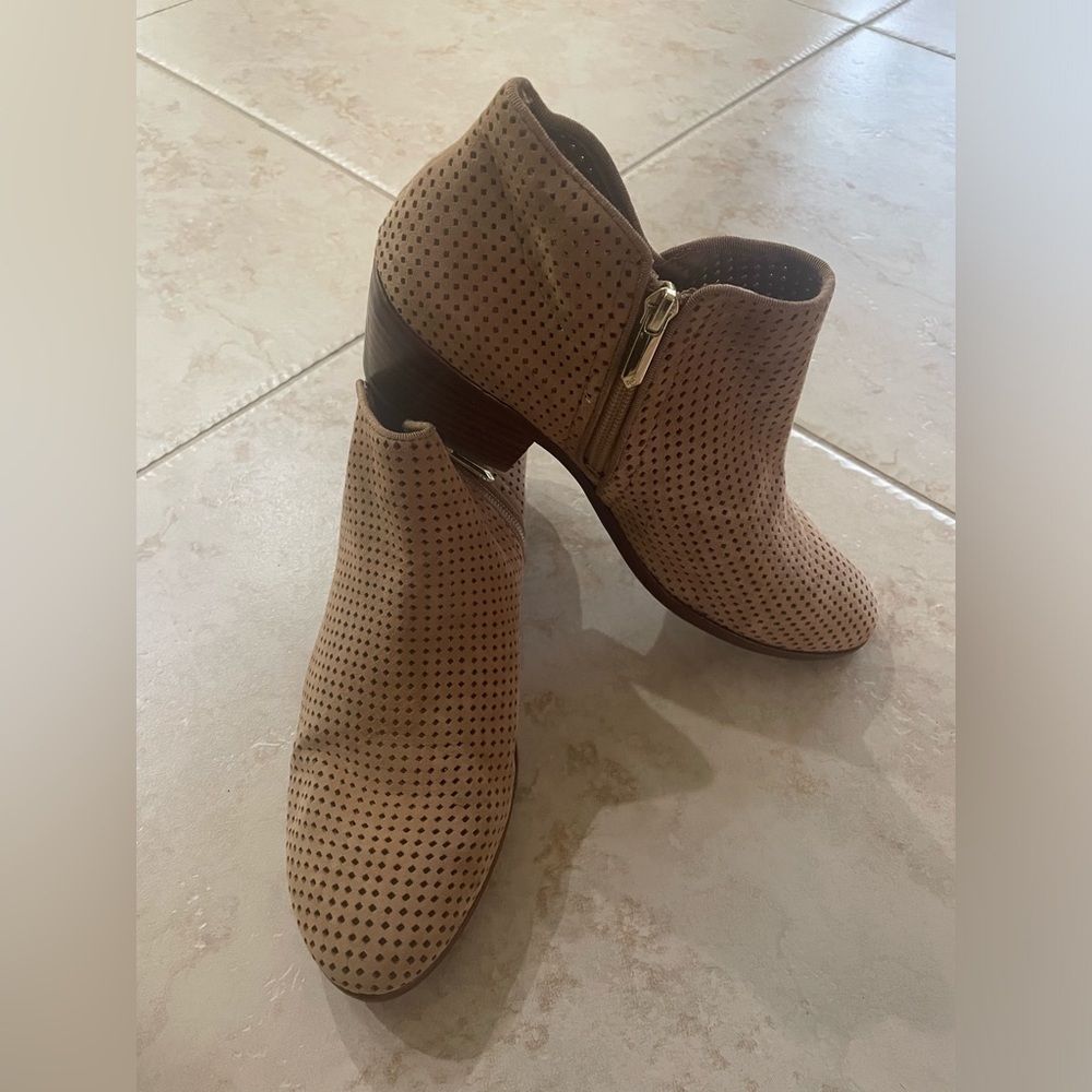 Sam Edelmen Leather Cut out Booties - Size 8.5